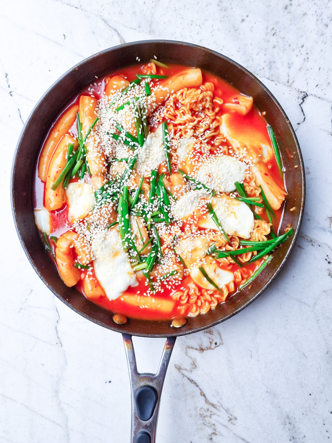 Rabokki (Ramen + Tteokbokki)